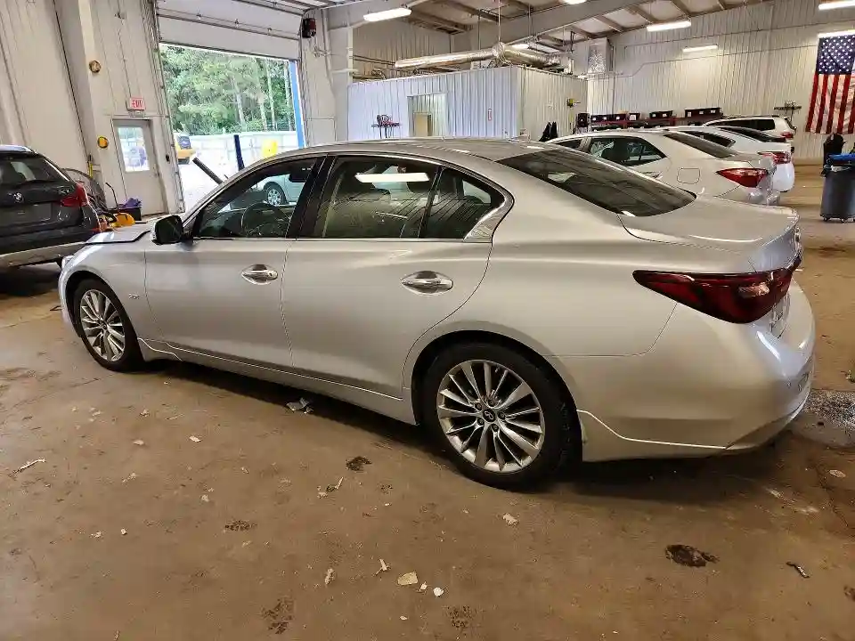 JN1EV7AR3JM442216 2018 INFINITI Q50-1