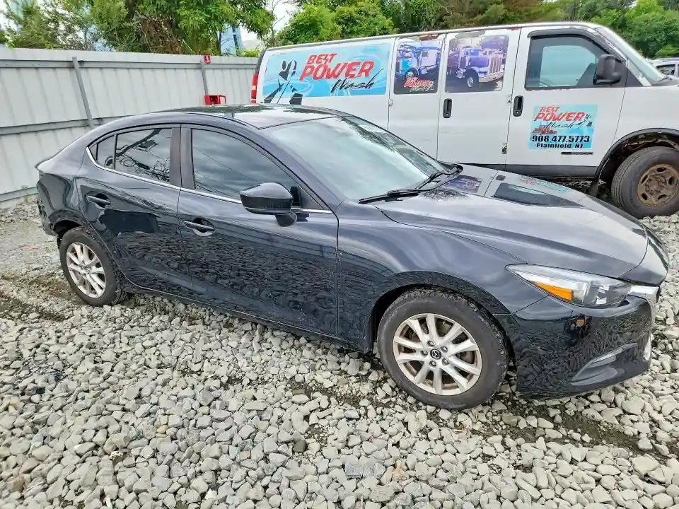 3MZBN1U77JM225938 2018 MAZDA 3-3
