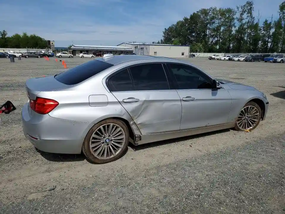 WBA3B3C50FF546932 2015 BMW 3 SERIES-2