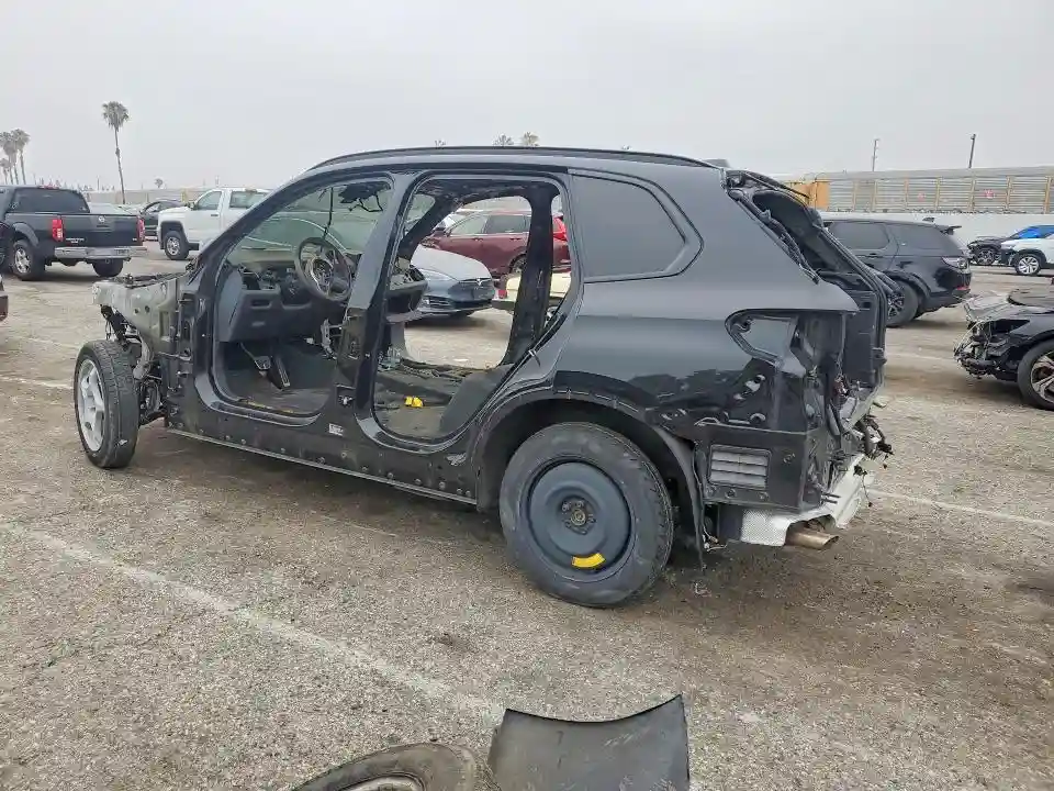 5UX13EU03R9W16351 2024 BMW X5-1