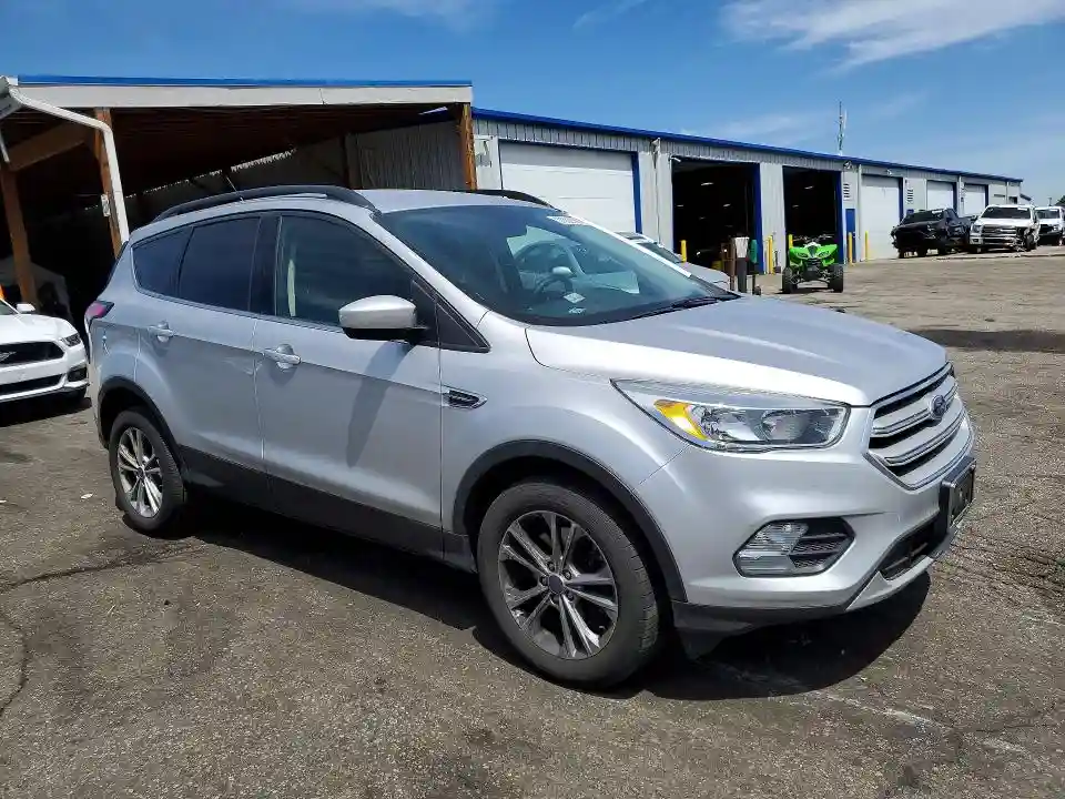 1FMCU9GD0JUA10998 2018 FORD ESCAPE-3
