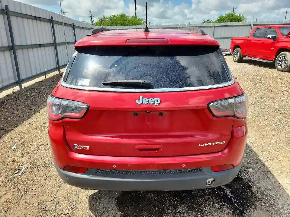 3C4NJCCB6JT357883 2018 JEEP COMPASS-5