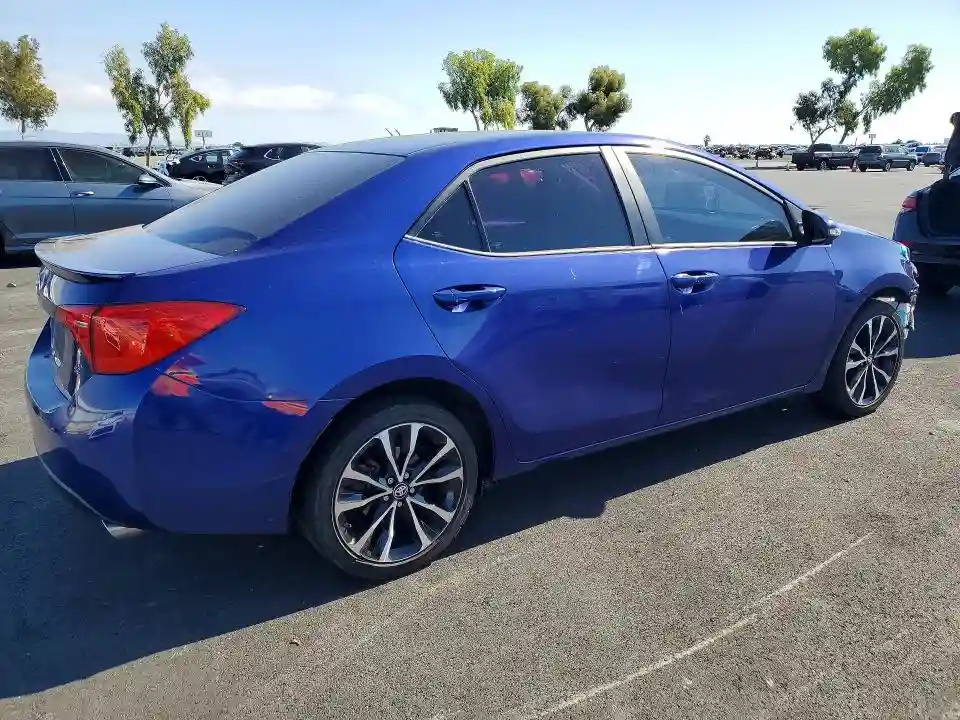 2T1BURHE0JC060580 2018 TOYOTA COROLLA-2