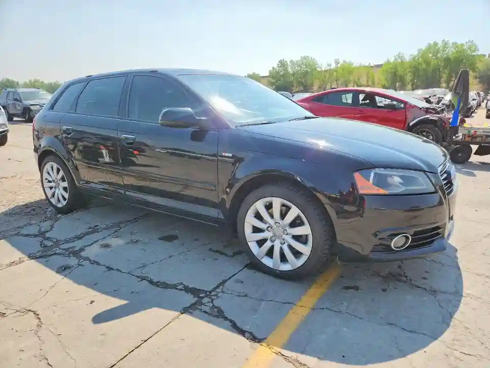 WAUMFAFMXBA081048 2011 AUDI A3-3