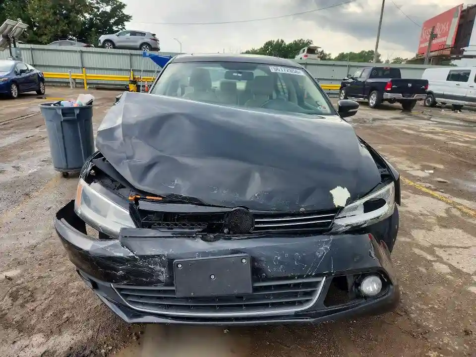 3VW3L7AJ1DM362455 2013 VOLKSWAGEN JETTA-4