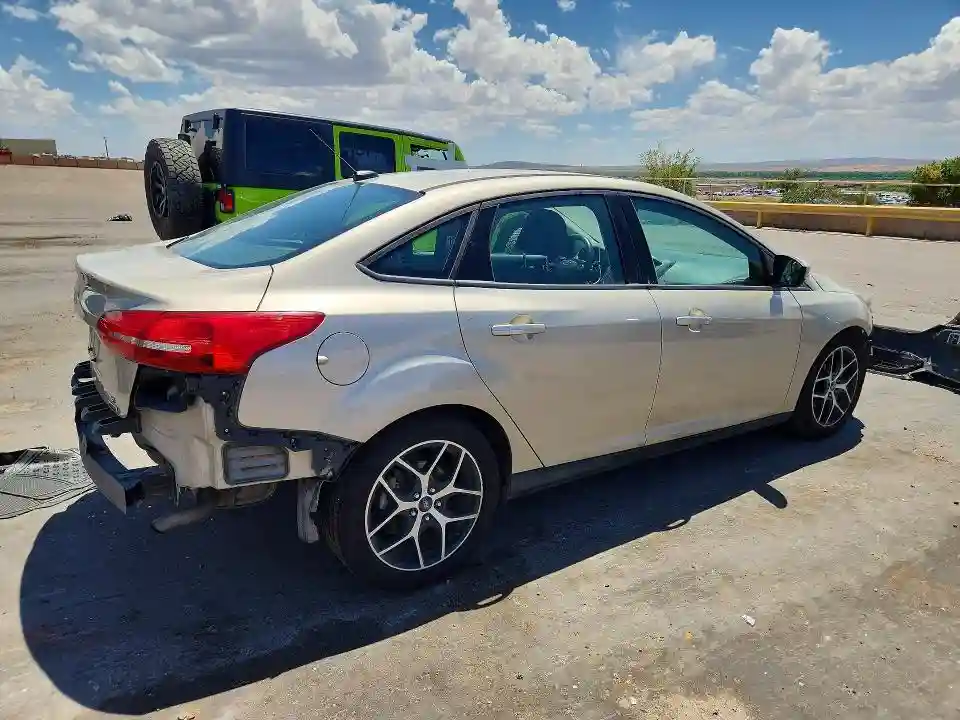 1FADP3FE9HL214325 2017 FORD FOCUS-2