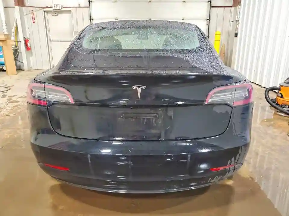 5YJ3E1EA0NF368998 2022 TESLA MODEL 3-5