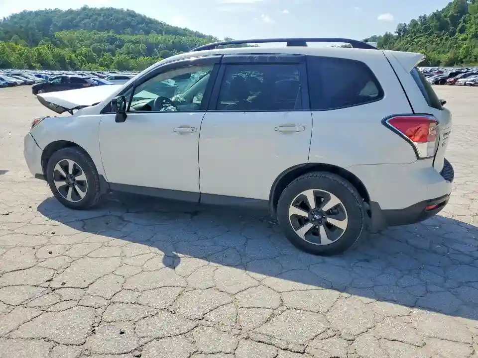 JF2SJAGC2JH582053 2018 SUBARU FORESTER-1