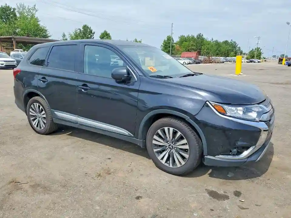 JA4AZ3A3XKZ021032 2019 MITSUBISHI OUTLANDER-3