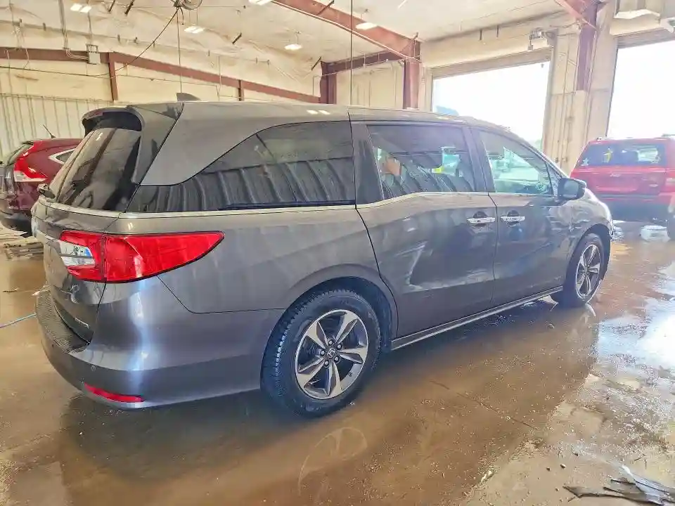 5FNRL6H89JB098847 2018 HONDA ODYSSEY-2
