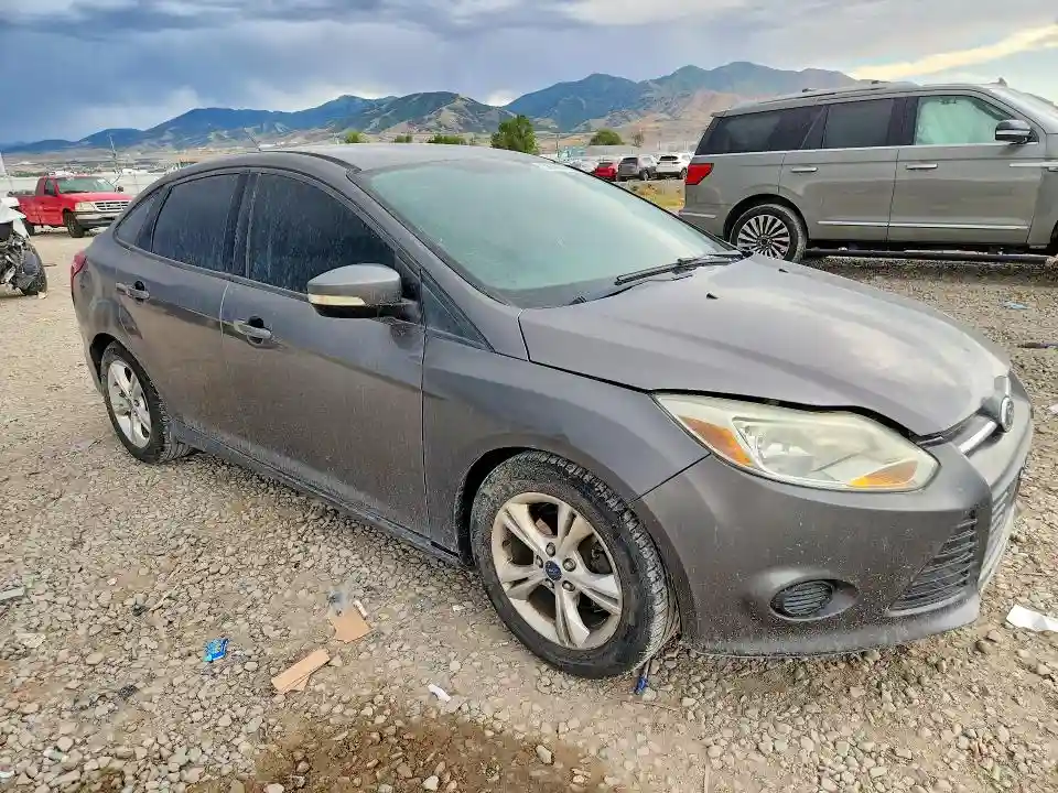 1FADP3F24EL144427 2014 FORD FOCUS-3