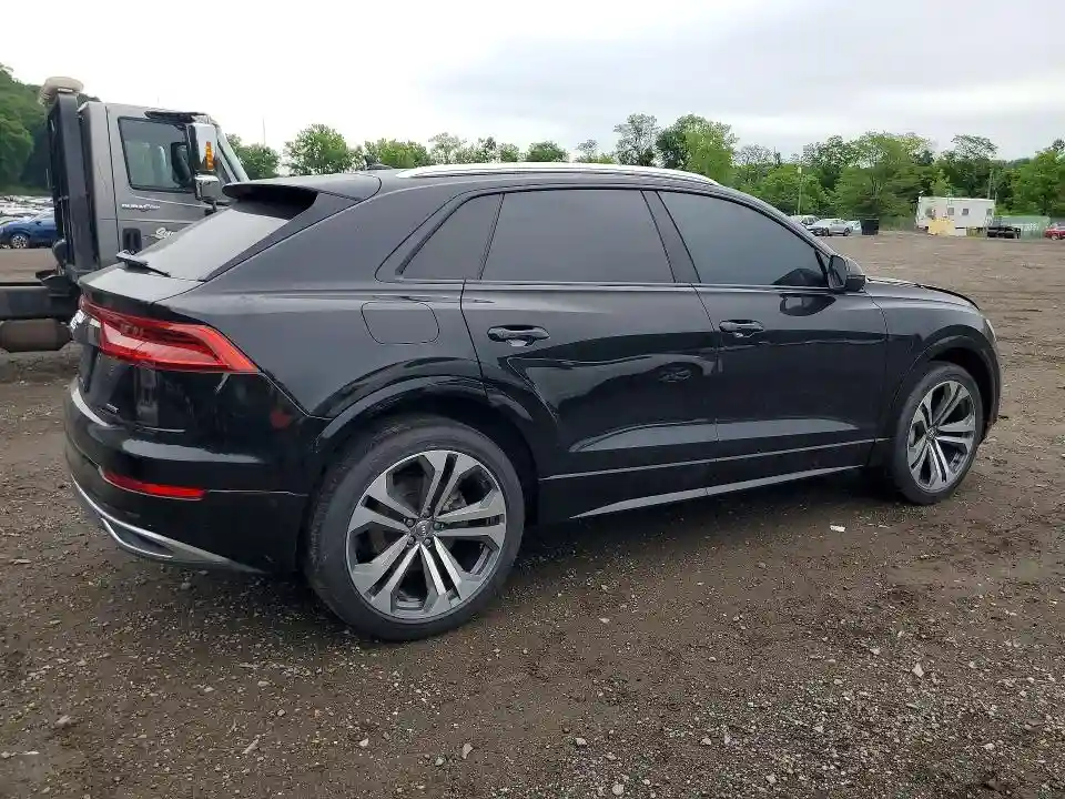 WA1CVAF1XLD007985 2020 AUDI Q8-2