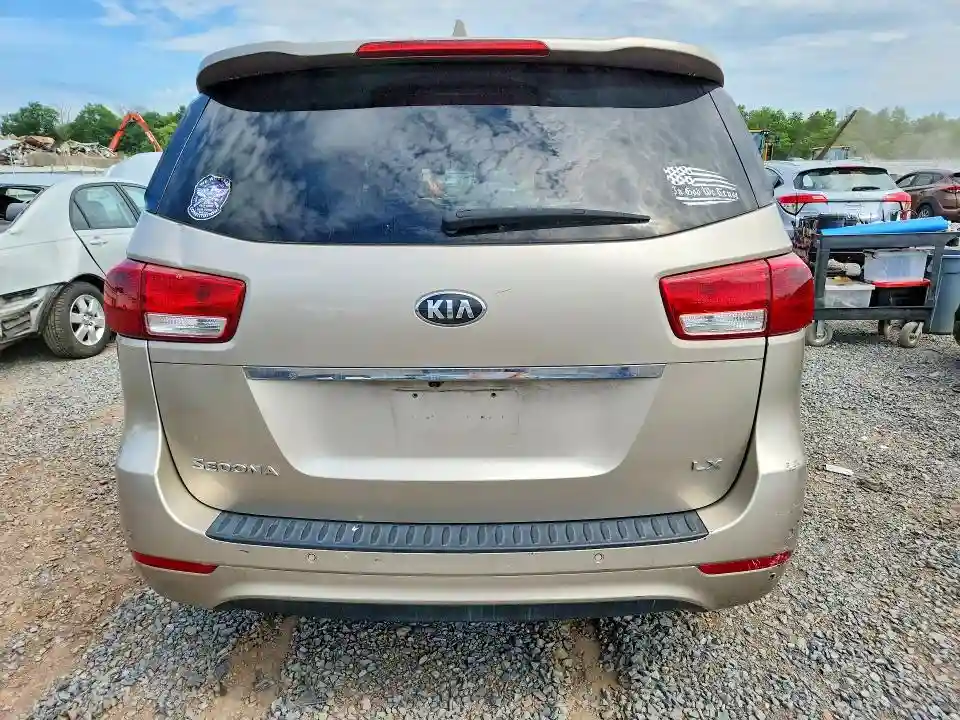 KNDMB5C11G6125240 2016 KIA SEDONA-5