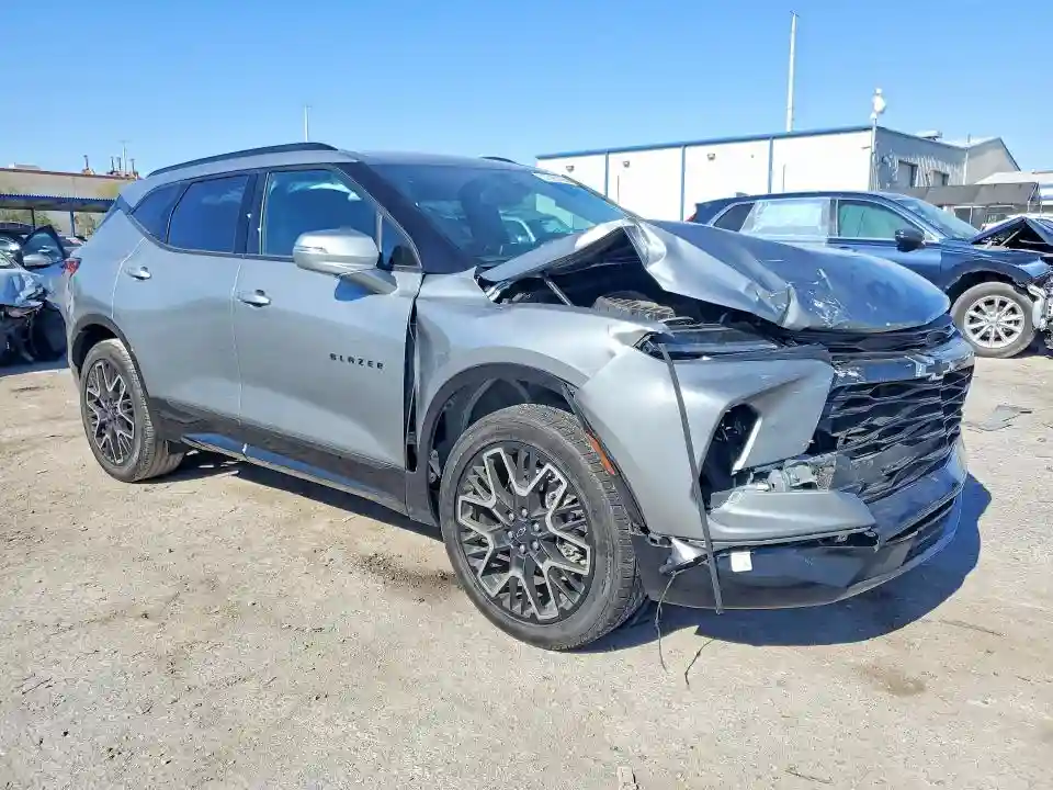 3GNKBERS2RS215784 2024 CHEVROLET BLAZER-3