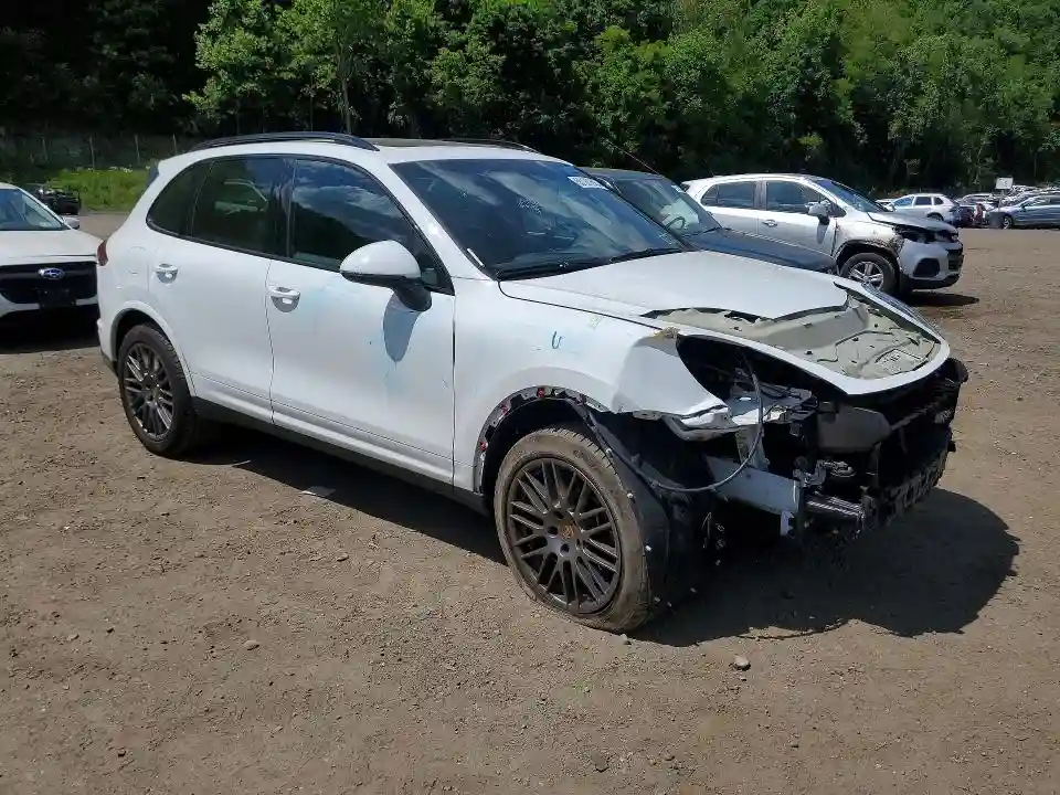 WP1AA2A29HKA82659 2017 PORSCHE CAYENNE-3
