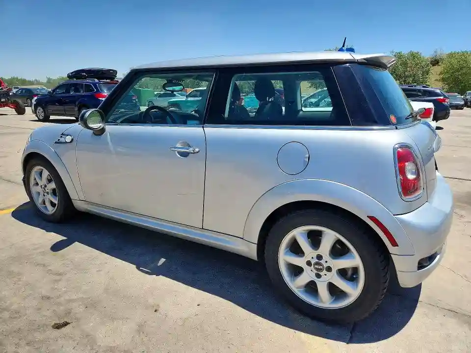 WMWMF3C51ATZ28096 2010 MINI COOPER-1