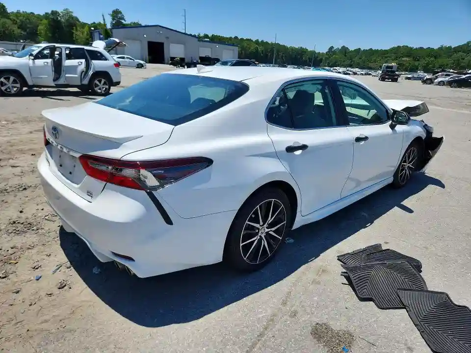 4T1G11BK2NU049938 2022 TOYOTA CAMRY-2