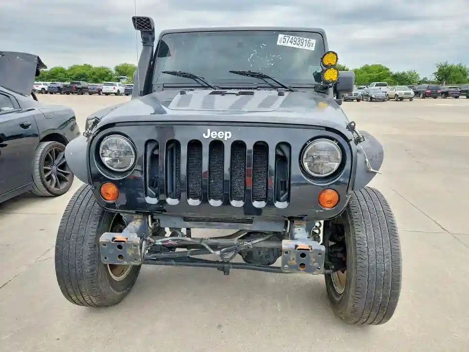 1J4AA2D14AL216900 2010 JEEP WRANGLER-4