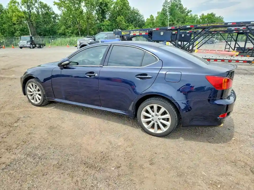 JTHCF5C27A5043226 2010 LEXUS IS-1