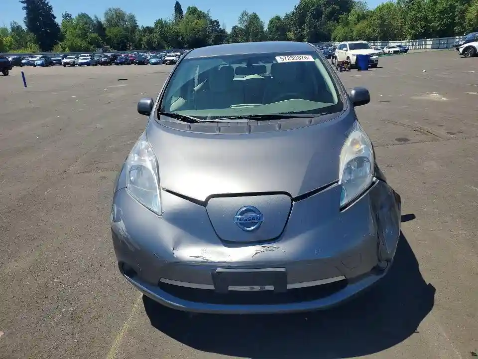 1N4AZ0CP3FC301796 2015 NISSAN LEAF-4