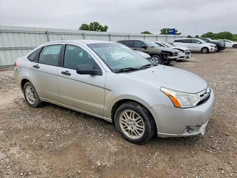 1FAHP3FN6AW155076 2010 FORD FOCUS-3
