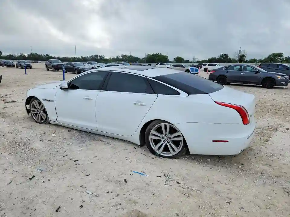 SAJWA2GB9CLV28974 2012 JAGUAR XJ-1