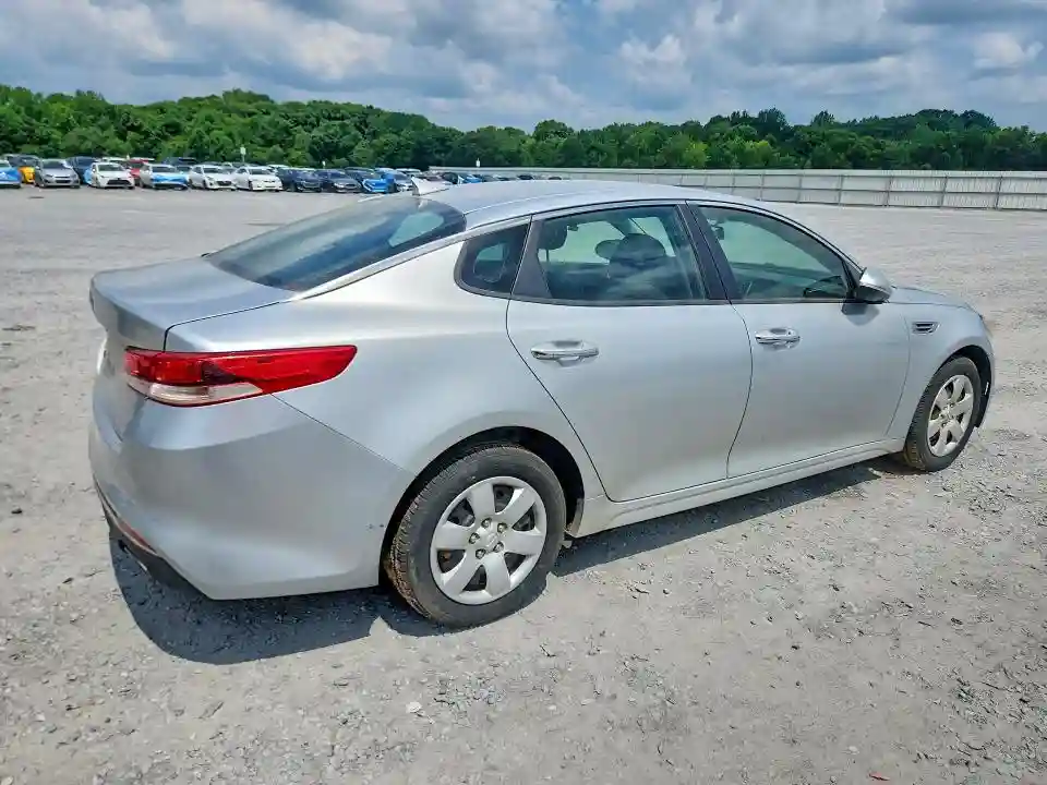 5XXGT4L34GG019467 2016 KIA OPTIMA-2