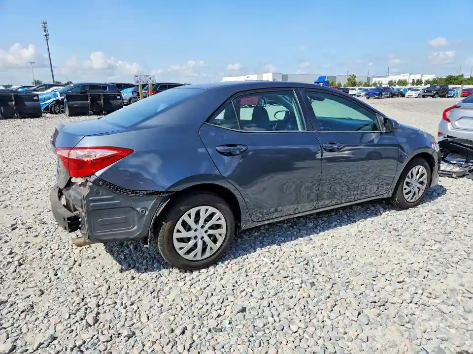 2T1BURHEXJC117061 2018 TOYOTA COROLLA-2