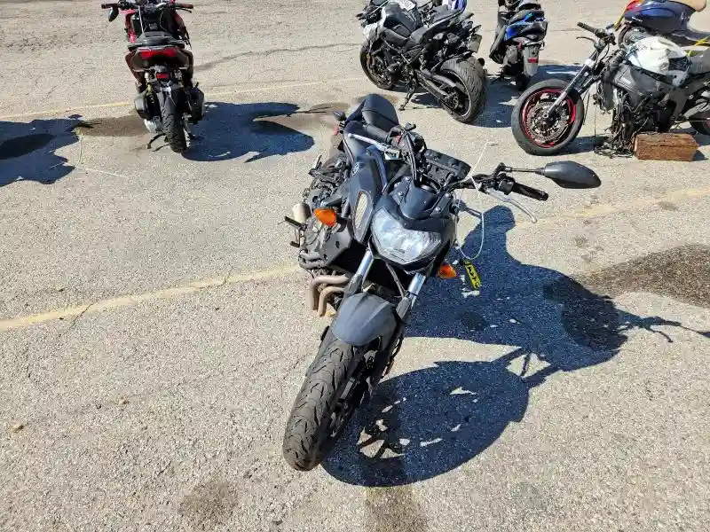 JYARM27E2KA002883 2019 YAMAHA MT07-4