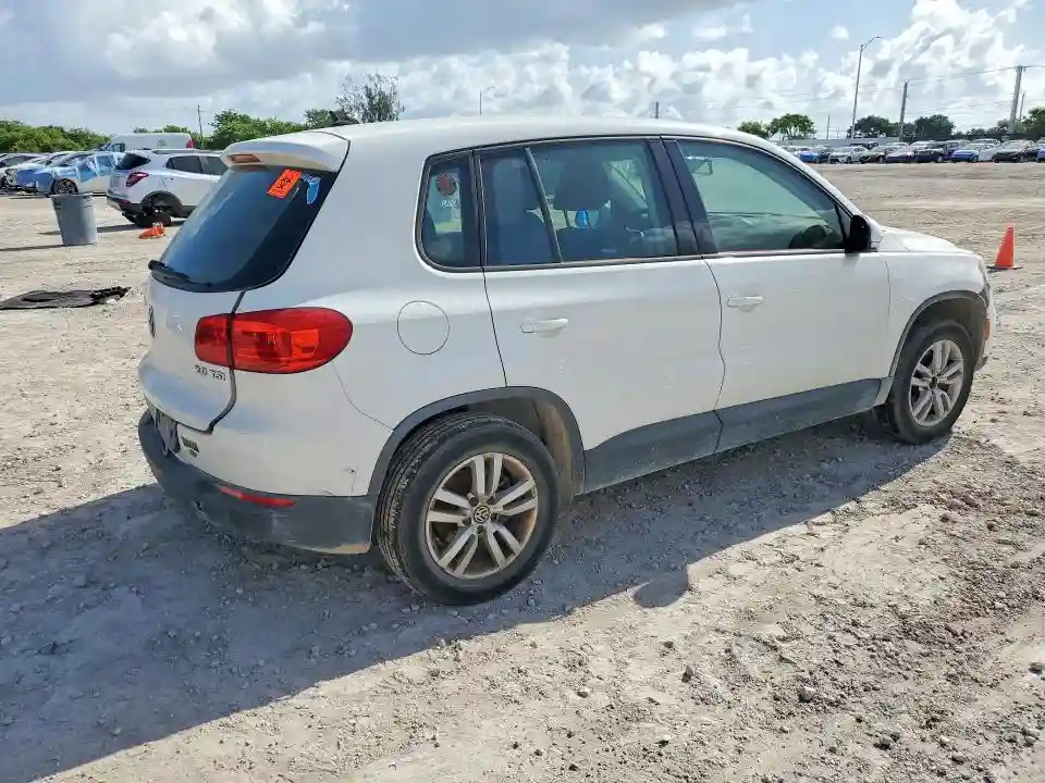 WVGAV3AX5EW542665 2014 VOLKSWAGEN TIGUAN-2