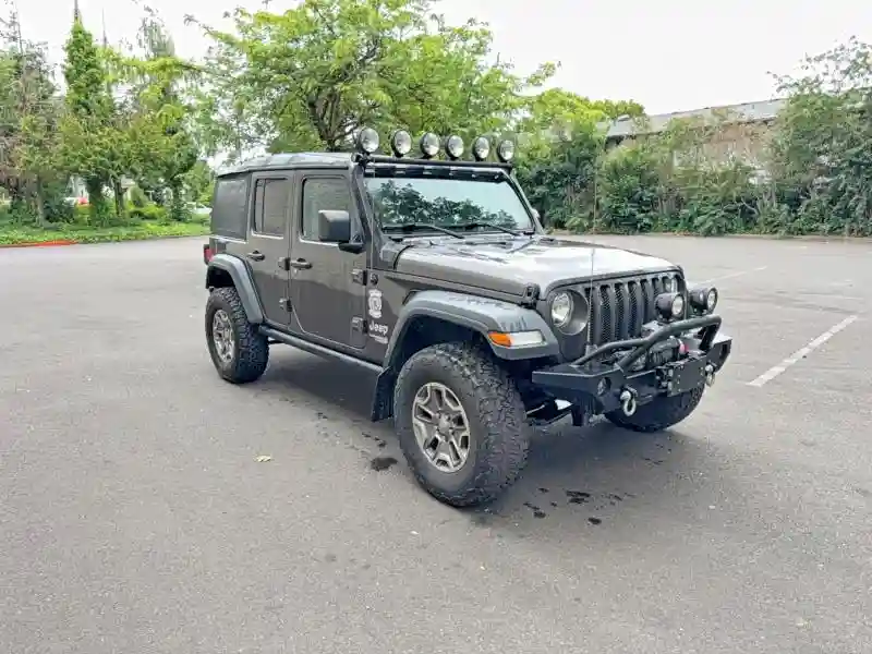 1C4HJXDG8JW171528 2018 JEEP WRANGLER-0