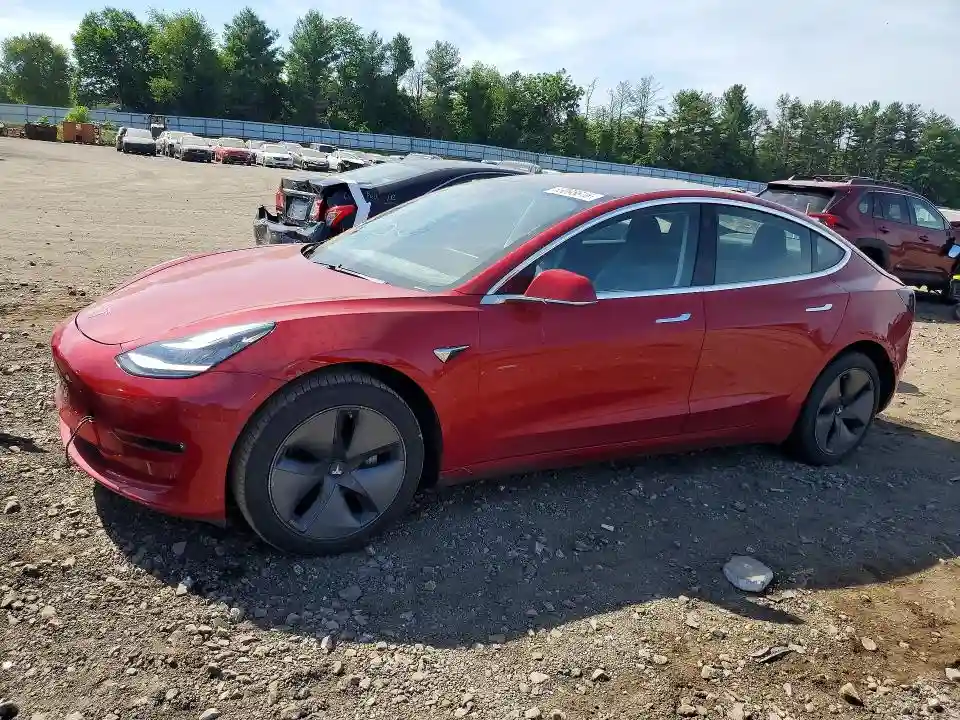 5YJ3E1EA8JF004211 2018 TESLA MODEL 3-0