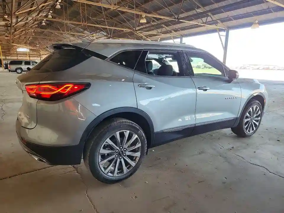 3GNKBLRS8SS144357 2025 CHEVROLET BLAZER-2
