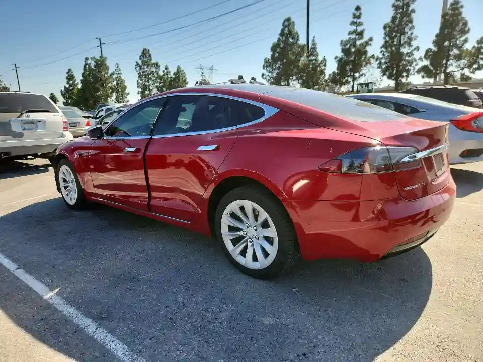 5YJSA1E23JF281204 2018 TESLA MODEL S-1