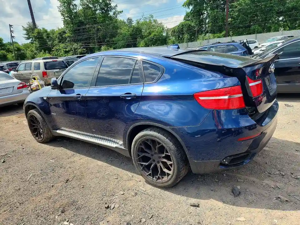 5UXFG8C5XCLZ97442 2012 BMW X6-1