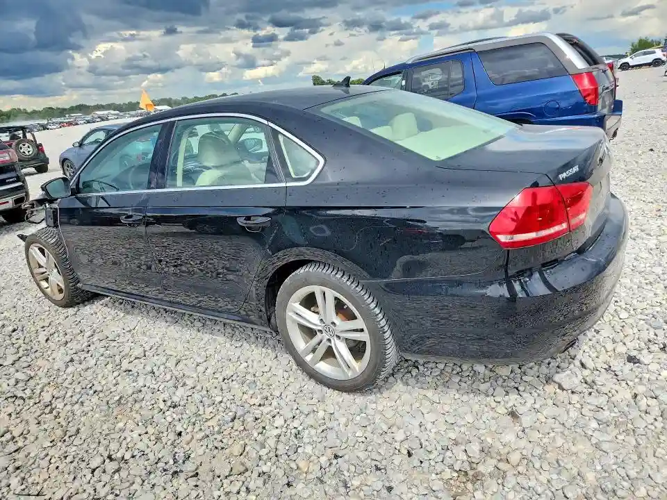 1VWBS7A34EC033185 2014 VOLKSWAGEN PASSAT-1