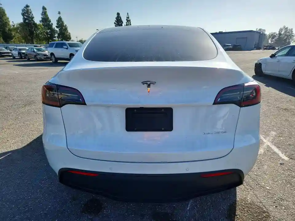 7SAYGDEE2NF439349 2022 TESLA MODEL Y-5
