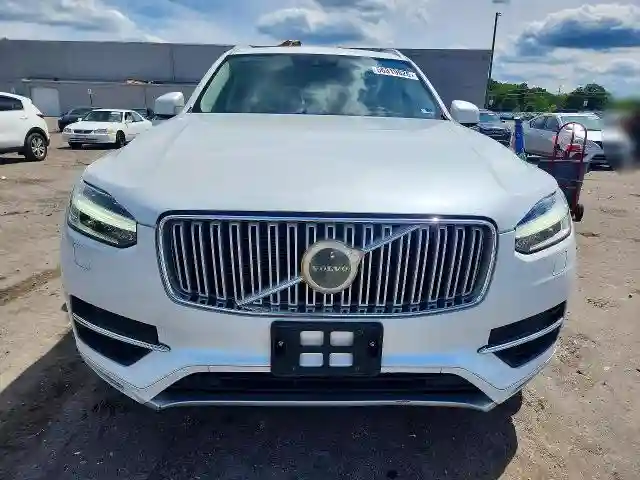 YV4A22PL5H1167404 2017 VOLVO XC90-4