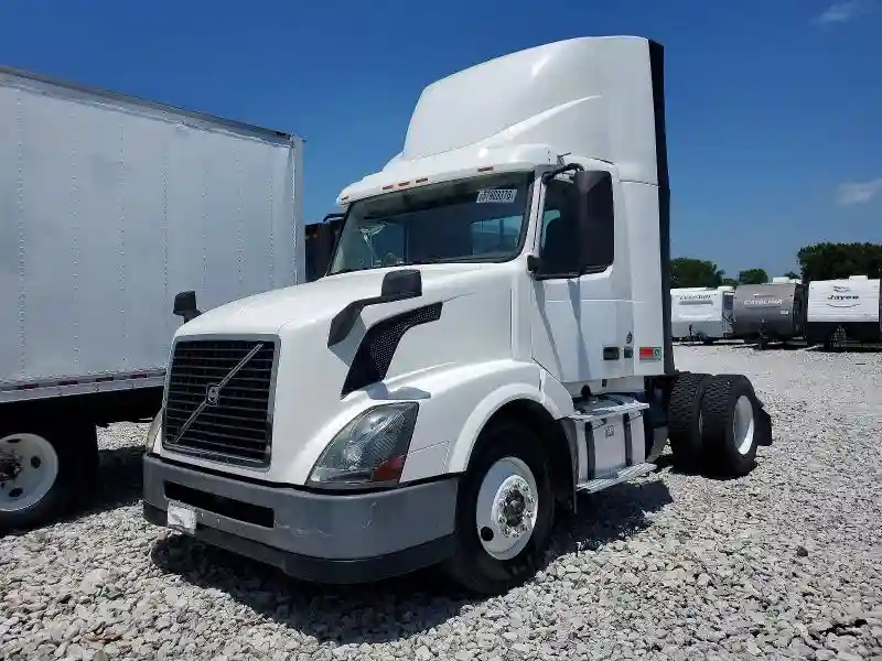 4V4N39TG5HN988048 2017 VOLVO VN-1