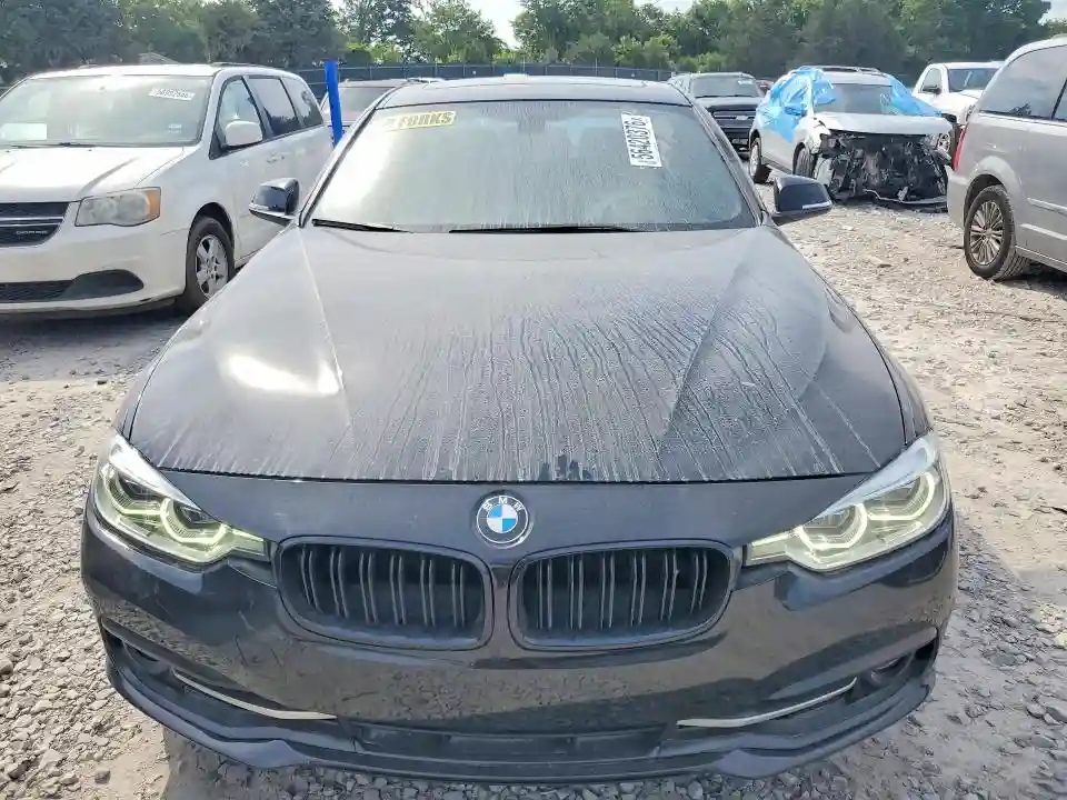 WBA8B9G52JNU97685 2018 BMW 3 SERIES-4