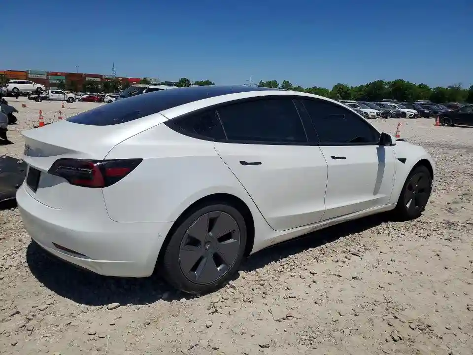 5YJ3E1EA0MF067260 2021 TESLA MODEL 3-2
