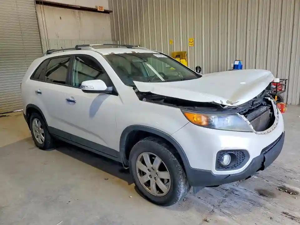 5XYKT4A28DG420645 2013 KIA SORENTO-3