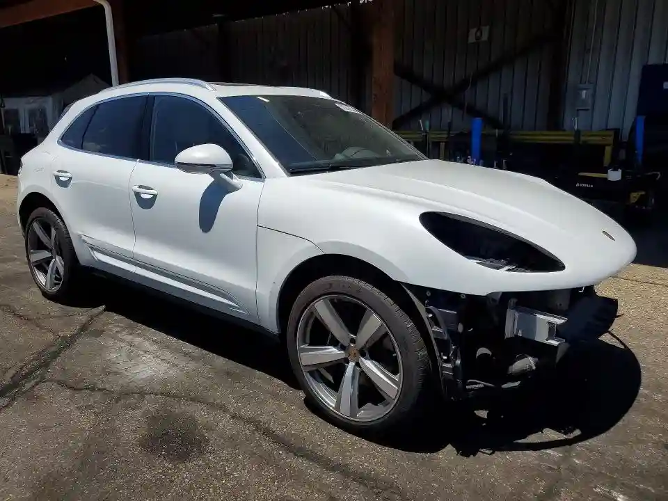 WP1AA2A51NLB07666 2022 PORSCHE MACAN-3