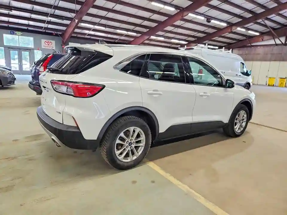 1FMCU9G63LUB46496 2020 FORD ESCAPE-2