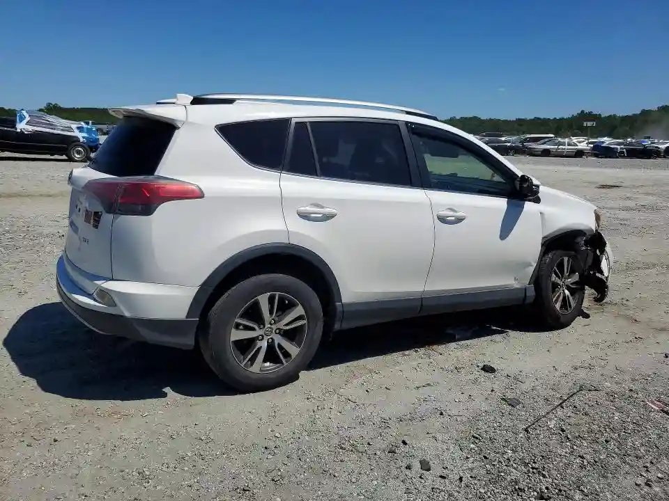 JTMWFREV9HD096782 2017 TOYOTA RAV4-2