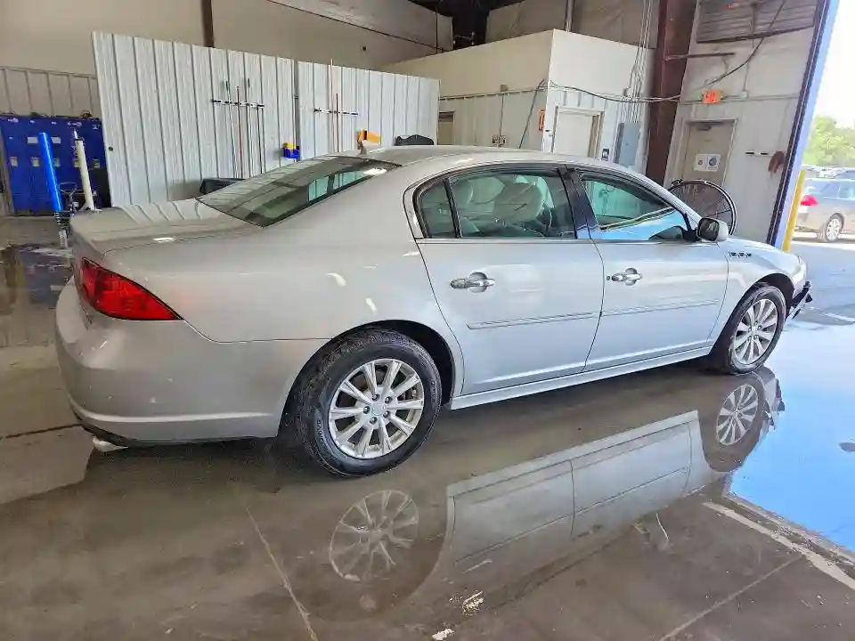 1G4HC5EM9BU121779 2011 BUICK LUCERNE-2