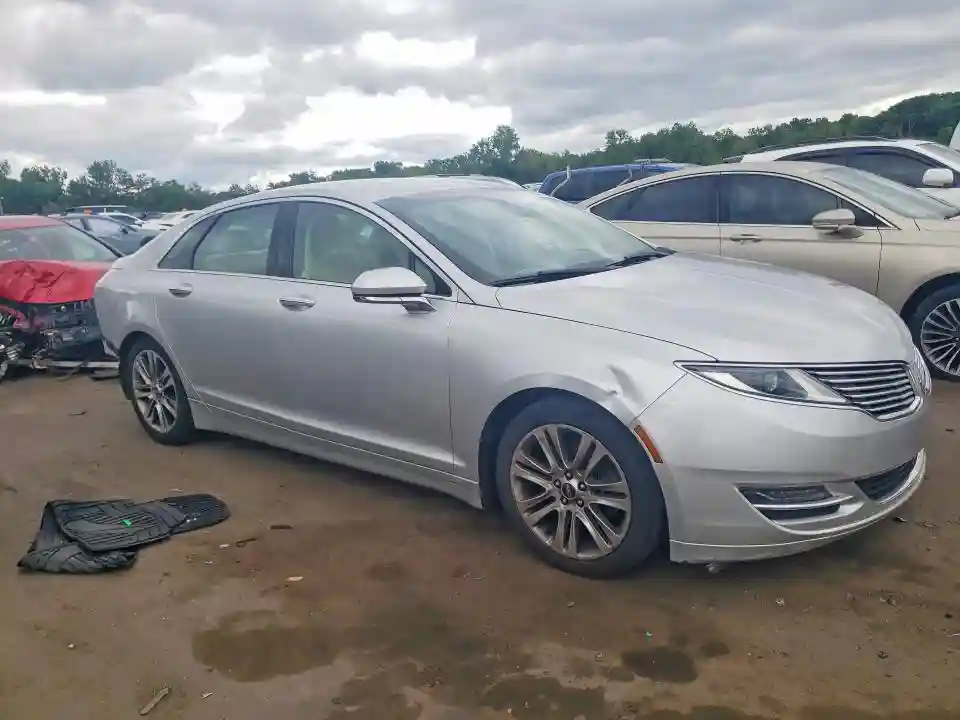 3LN6L2G91ER835299 2014 LINCOLN MKZ-3