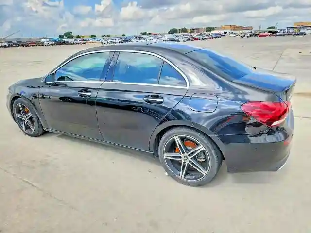 W1K3G4EB4NJ351334 2022 MERCEDES-BENZ A-CLASS-1