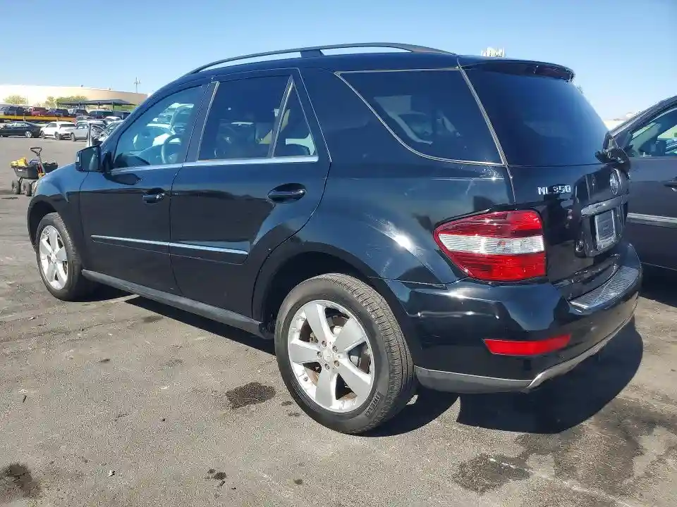 4JGBB8GBXBA687750 2011 MERCEDES-BENZ M-CLASS-1