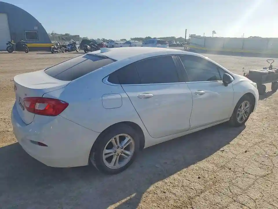 1G1BE5SM4H7247671 2017 CHEVROLET CRUZE-2